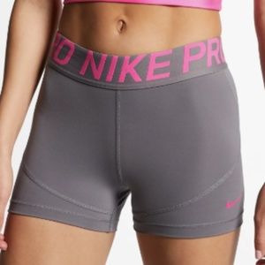 NIKE PRO Women's 3" training shorts